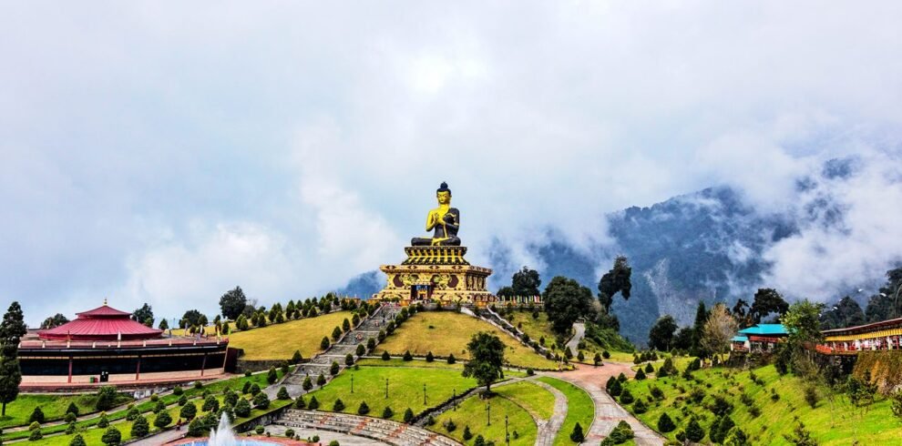 Lord-buddha-statue-Kalimpong-west-bengal.